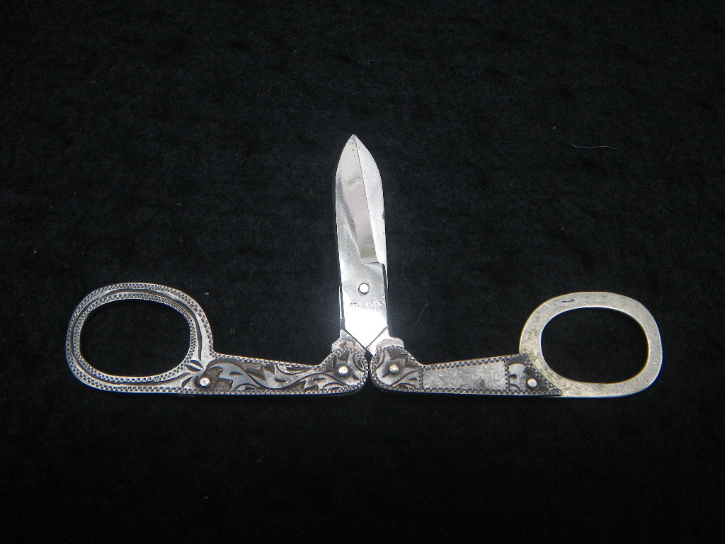  Tang . engraving original silver boarding folding .STERLING. go in folding tongs made in Japan Japanese scissors silver