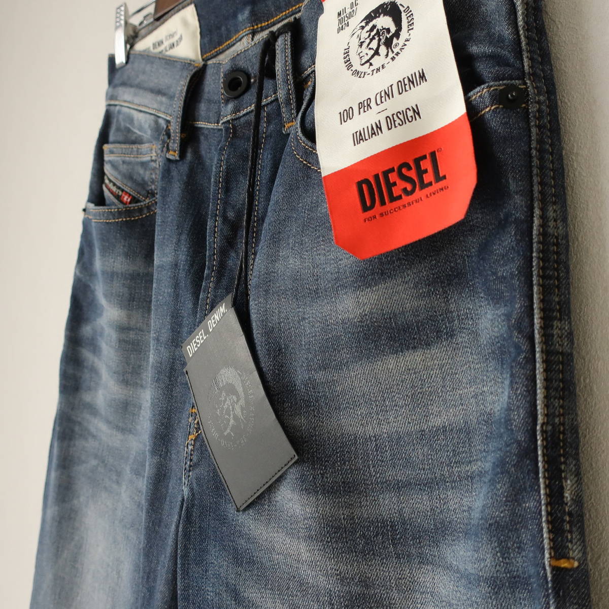 新品タグ付き ディーゼル DIESEL テーパード スリム デニム D-EETAR