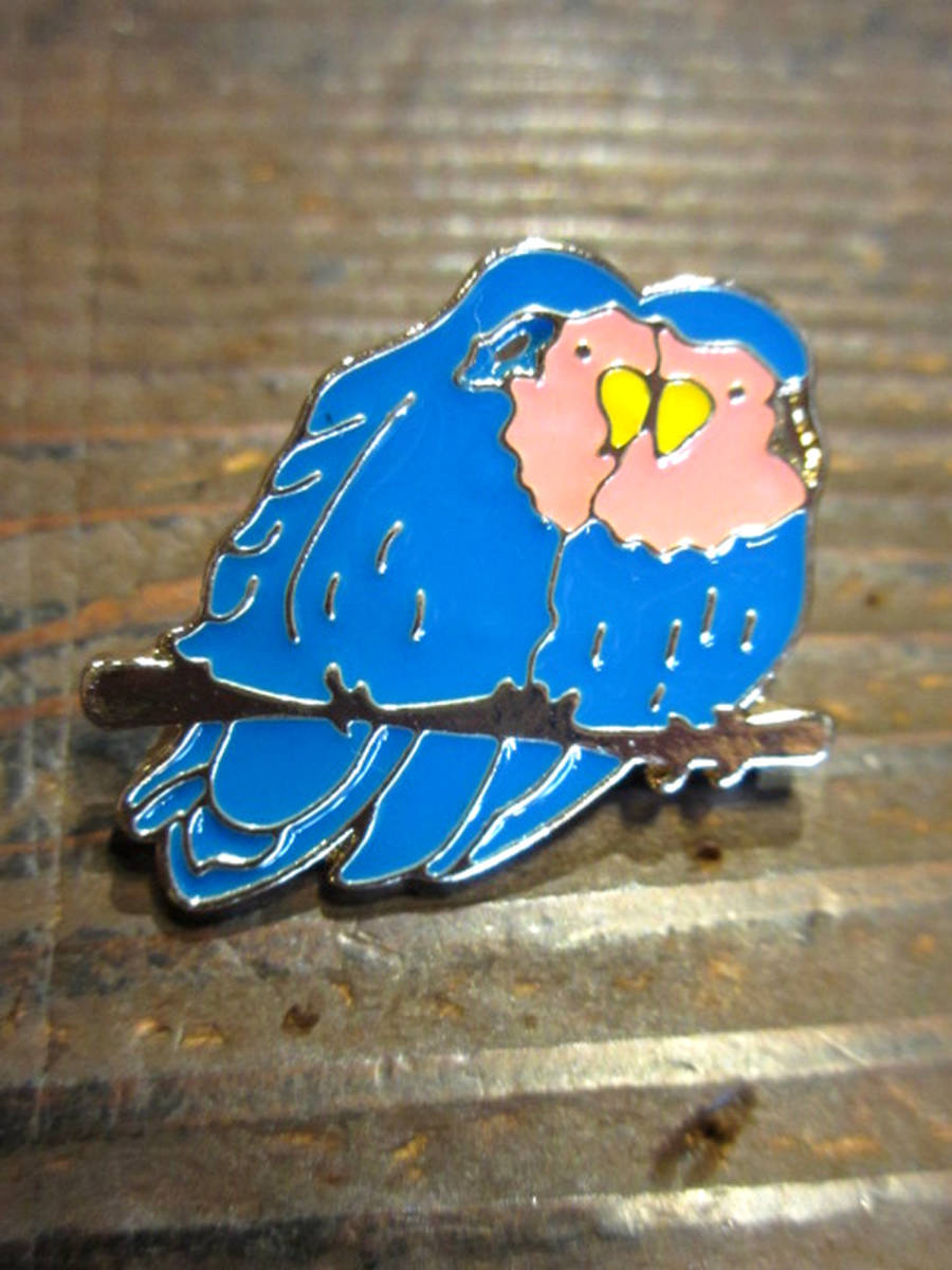 ヤフオク ピンバッチ 青 インコ 恋人 仲良し 鳥 かわいい ヤフオク ピンバッチ 青 インコ 恋人 仲良し 鳥 かわいい