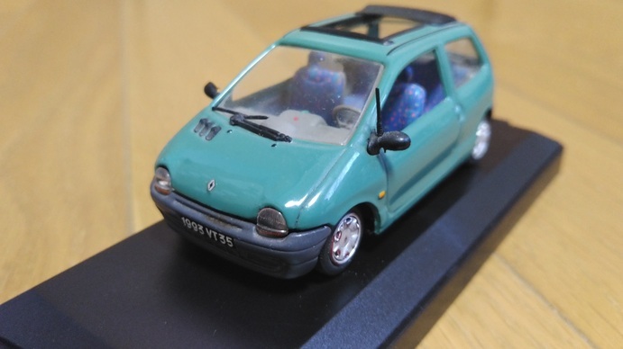 即決　ビテス　RENAULT　TWINGO　ルノー　トゥインゴ　キャンバストップ　コリアンダー　アーモンドグリーン　緑　1/43　絶版　レア_画像1