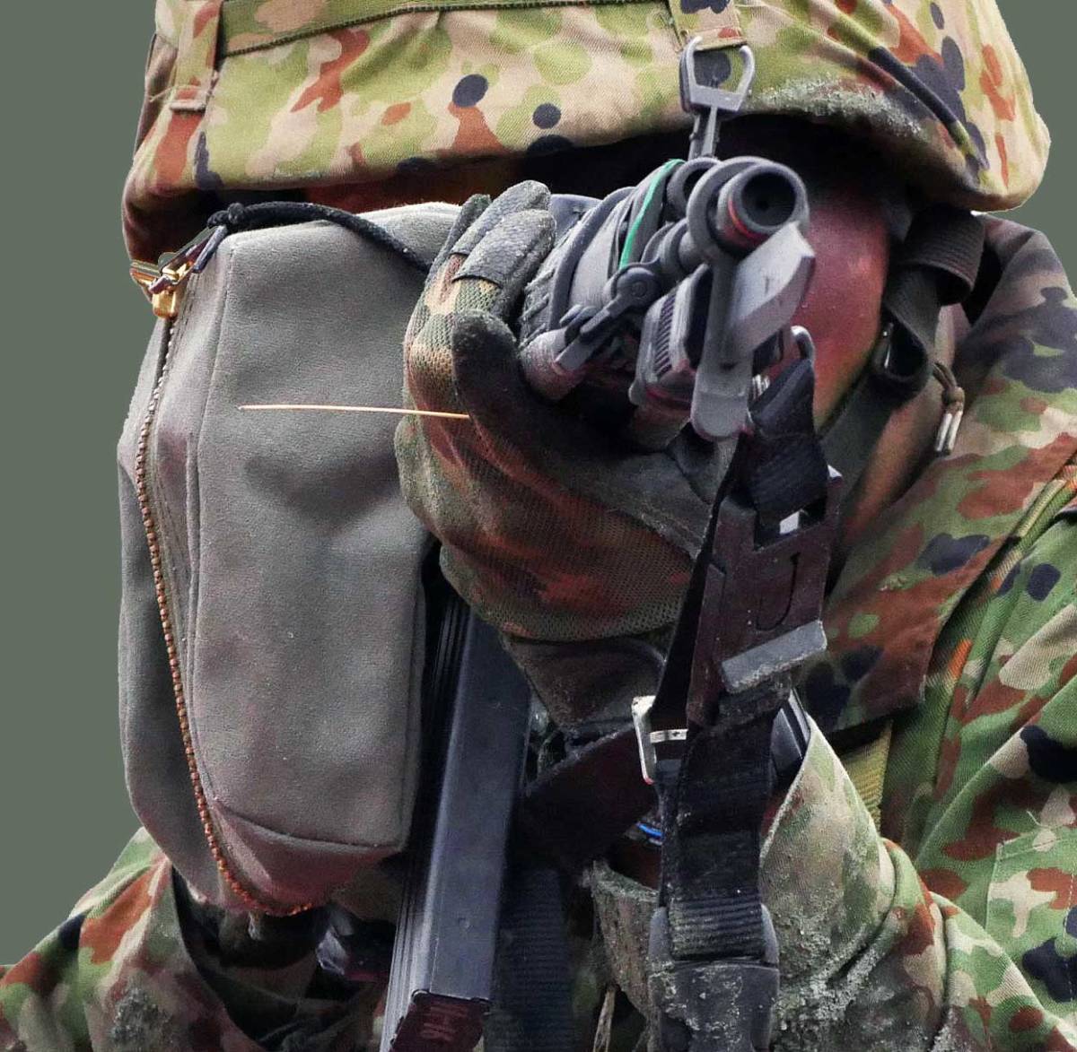 89式小銃用薬きょう受け複製品 8