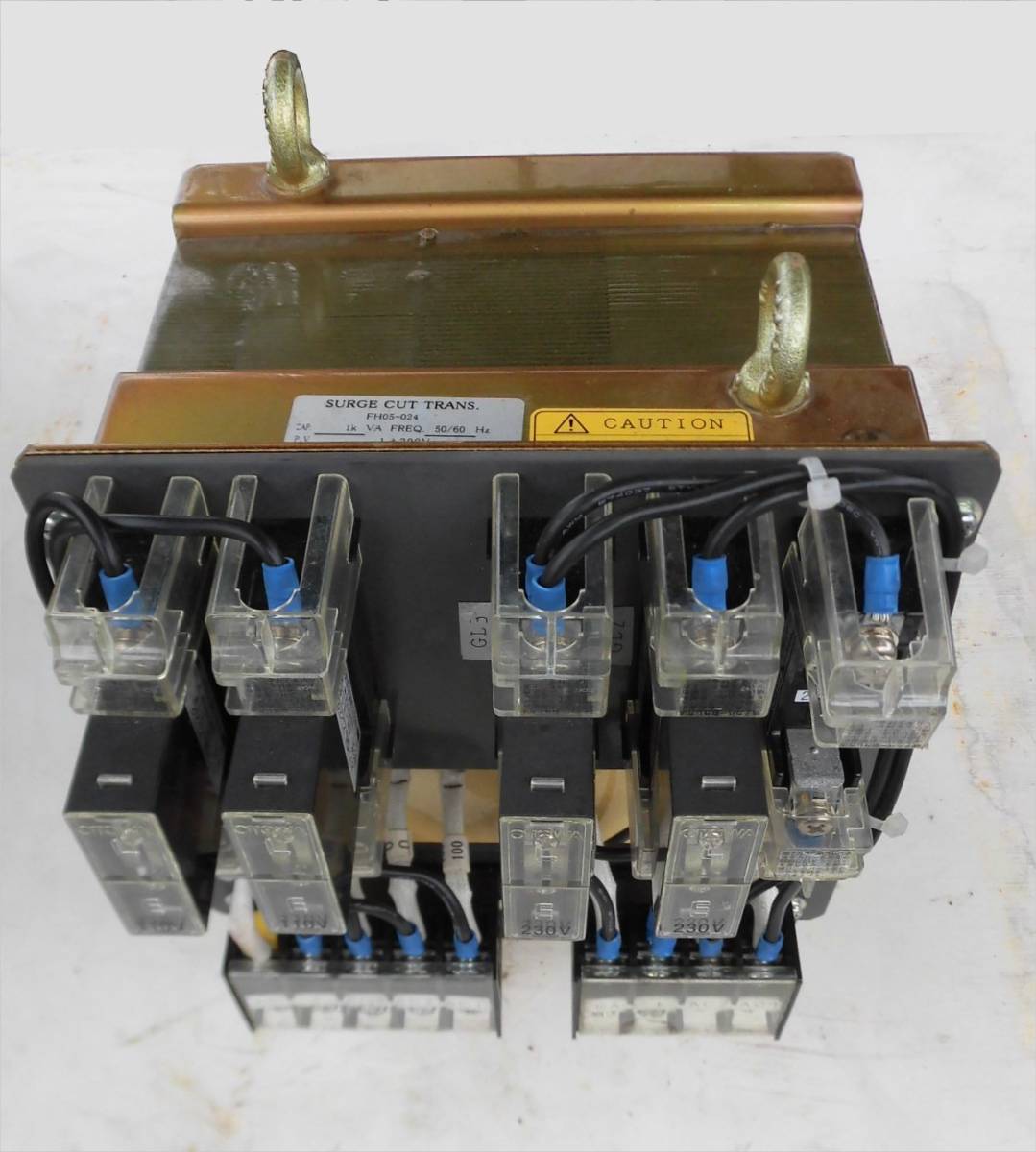 ほ サージカットトランス 富士変圧器 FH05-024 200/100V 1KVA ほ サージカットトランス 富士変圧器 FH05-024 200/100V 1KVA