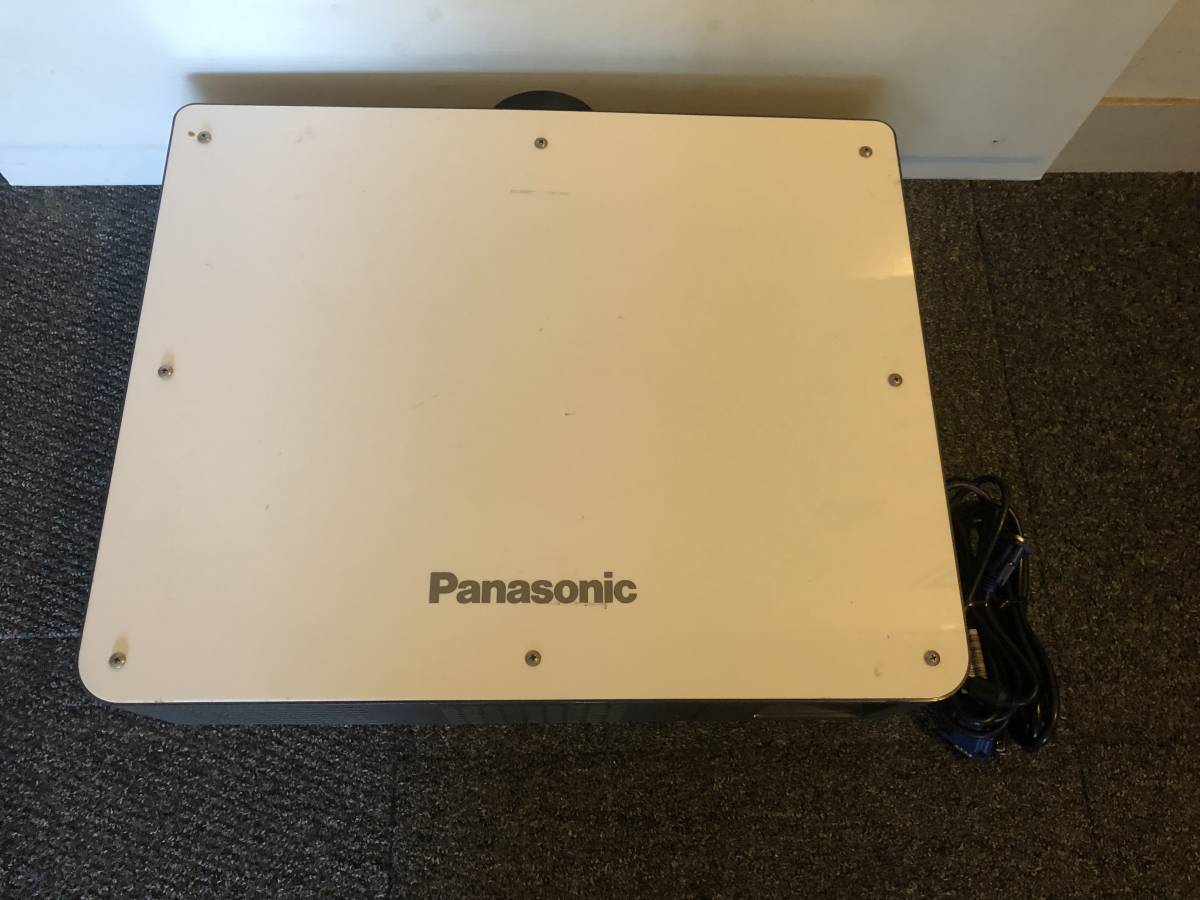 PANASONIC TH-D5500 ☆5000ルーメン☆ ランプ使用681H/540時間 PANASONIC TH-D5500 ☆5000ルーメン☆ ランプ使用681H/540時間