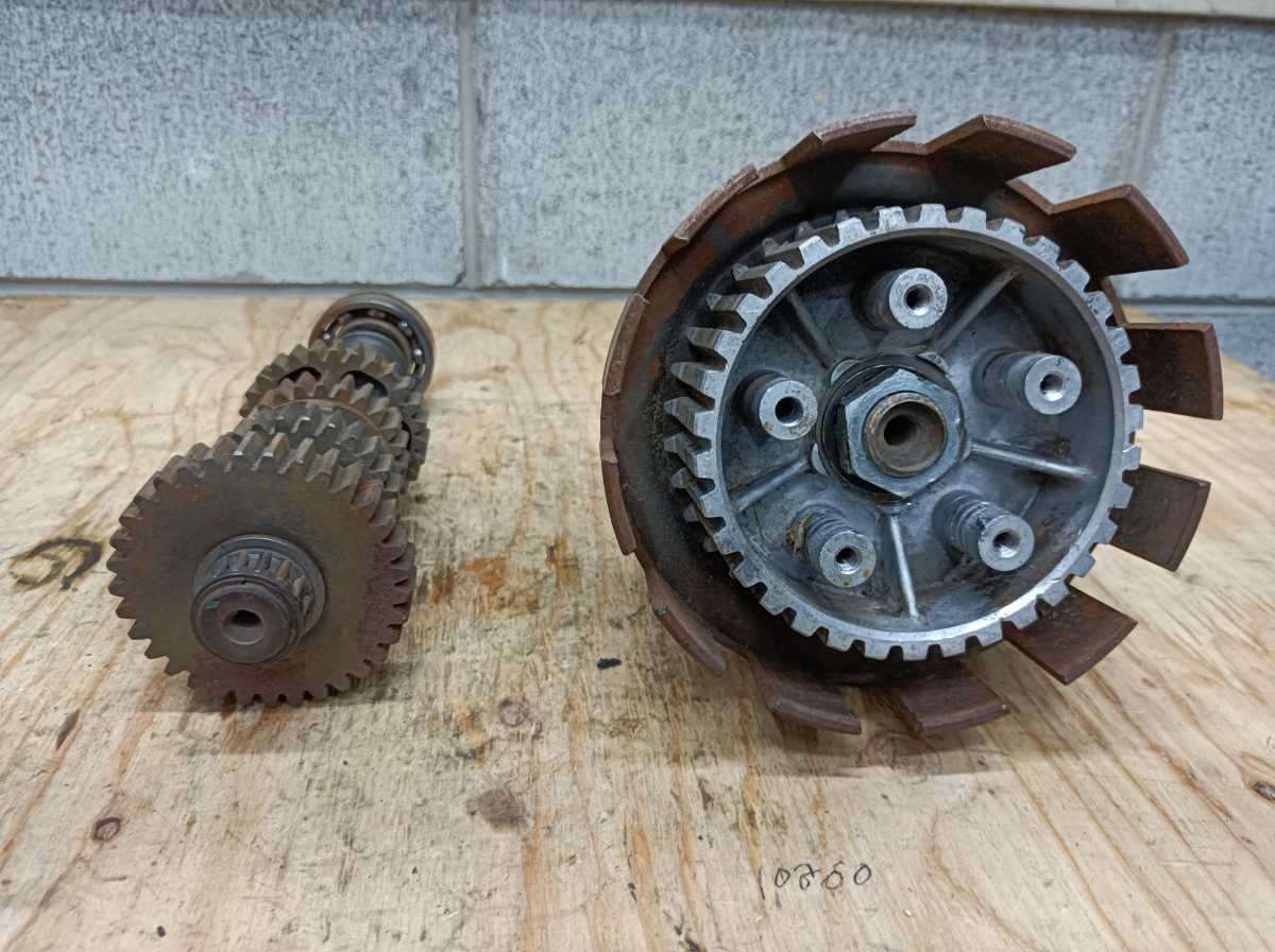 KAWASAKI H1/500SS Transmission gear clutch housing clutch Mach SS Triple (K-00000199)