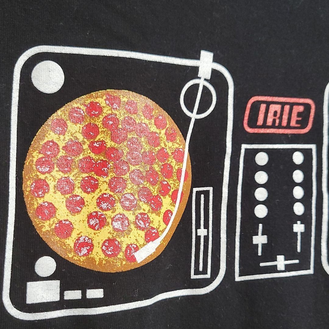 アイリーライフ Lサイズ TシャツPIZZA ON TURNTABLE TEE IRIE by IRIE LIFEピザ タンテ