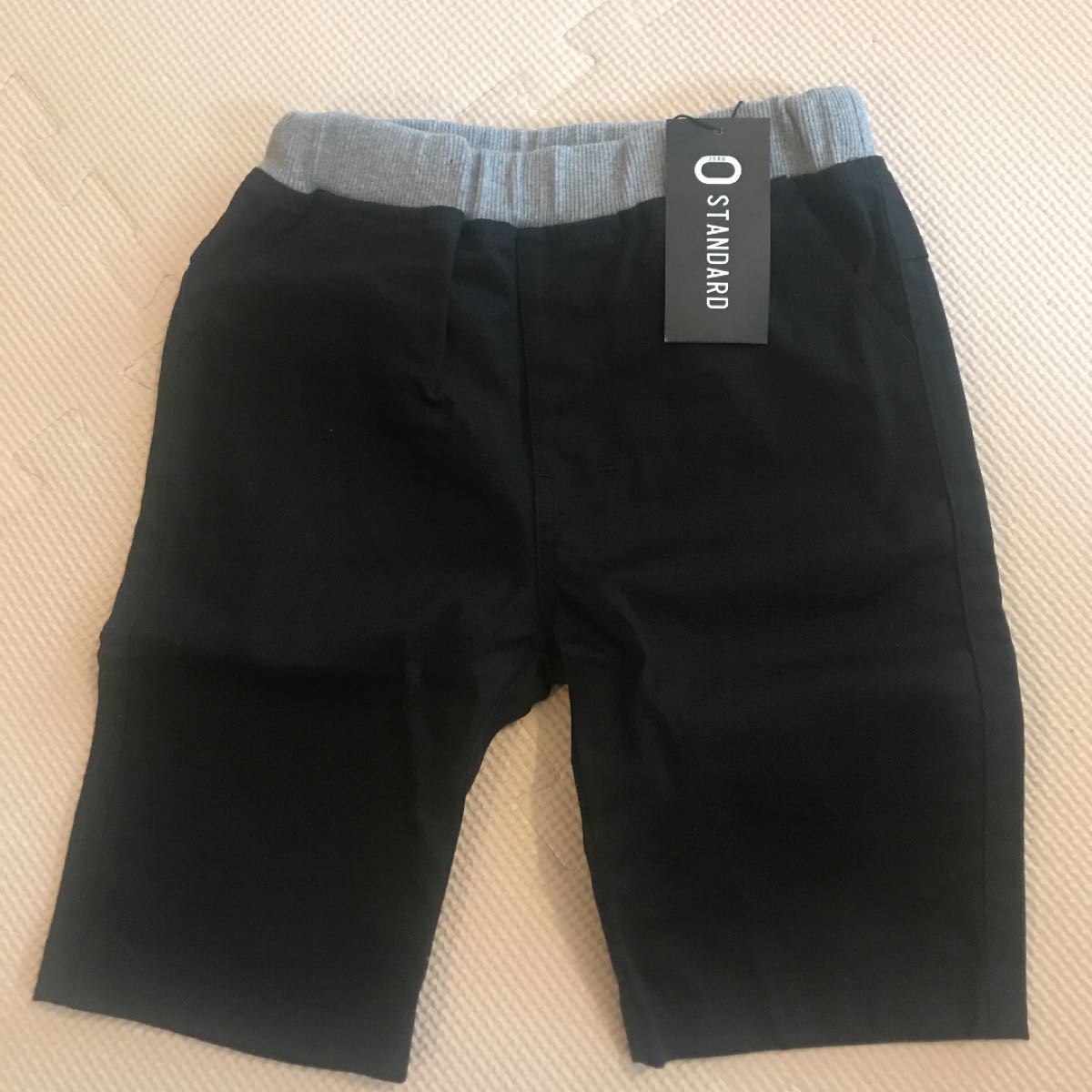 未使用 ブラック ゼロスタンダードのハーフパンツ 130サイズです。 ゼロスタンダード130
