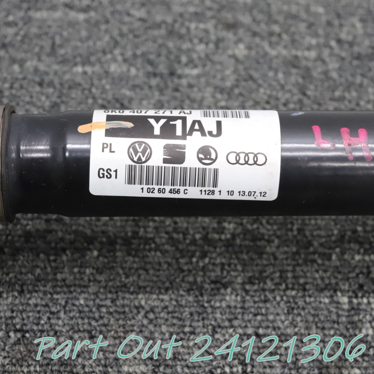 [A-40] Audi A4 8K latter term left front drive shaft 8K0497271AJ B8 used 