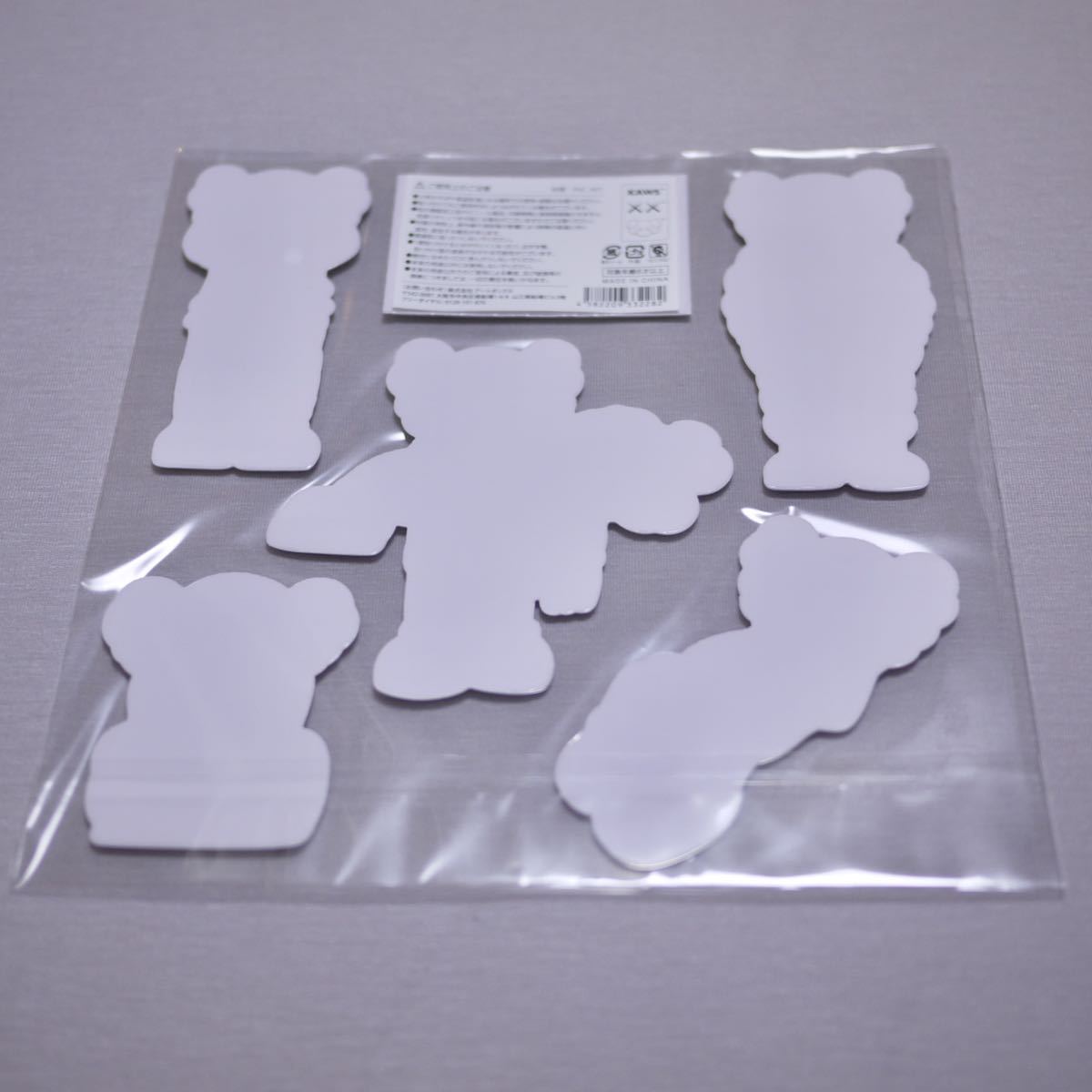 KAWS TOKYO FIRST.... seal Kaws COMPANION companion CHUM sticker Seal Sticker