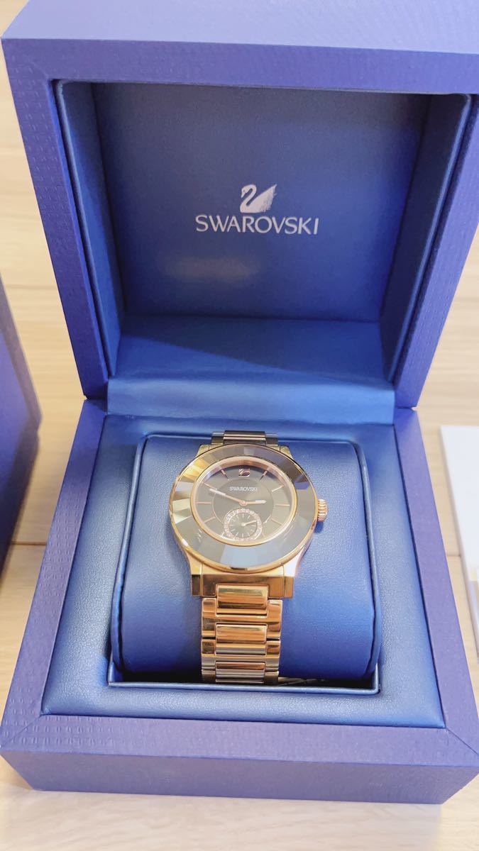 SWAROVSKI オクテア クラッシカ　型番5043192 スワロフスキー 腕時計 レディース 