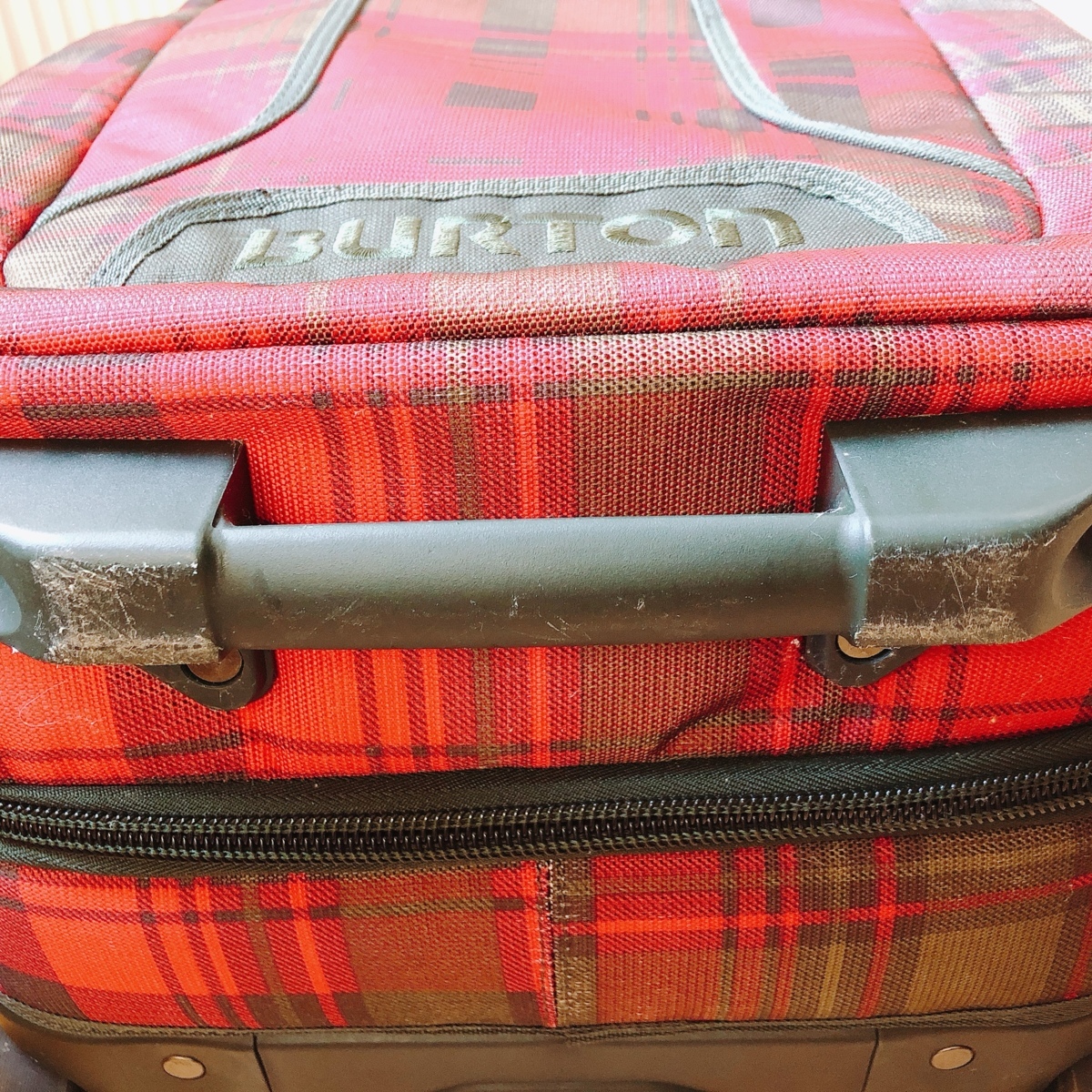 BURTON キャリーバッグ チェック www.vetrepro.fr