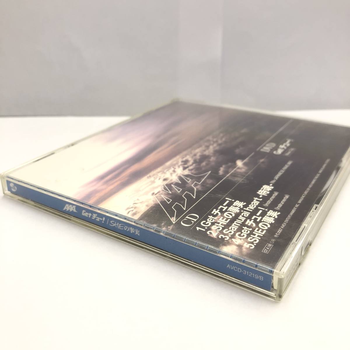 音楽CD 「AAA：Get チュー! / SHEの事実」 ミュージッククリップDVD付き J-POP 邦楽 中古_画像9