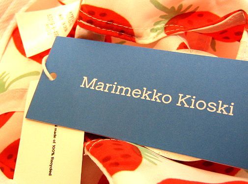 Marimekko Kioski マリメッコ キオスキ VARHAIN MANSIKKA マンシッカ イチゴ 帽子 キャップ_画像6
