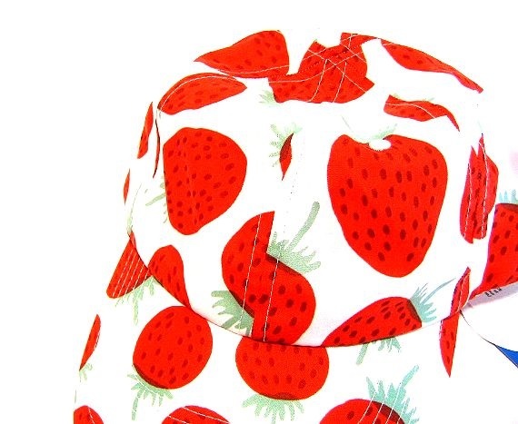 Marimekko Kioski マリメッコ キオスキ VARHAIN MANSIKKA マンシッカ イチゴ 帽子 キャップ_画像4