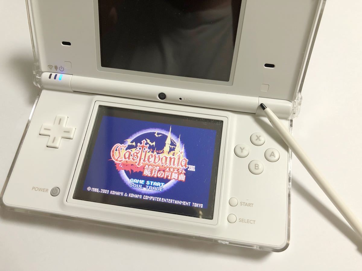 送料込中古ニンテンドーDSi TWILIGHT MENU++導入済、カード満タン