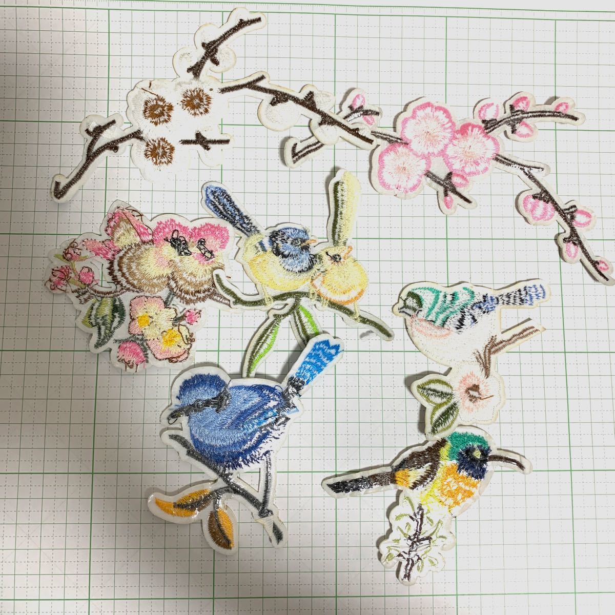 アイロンワッペン 入園準備 アップリケ 春の花 刺繍アイロンワッペン　7枚