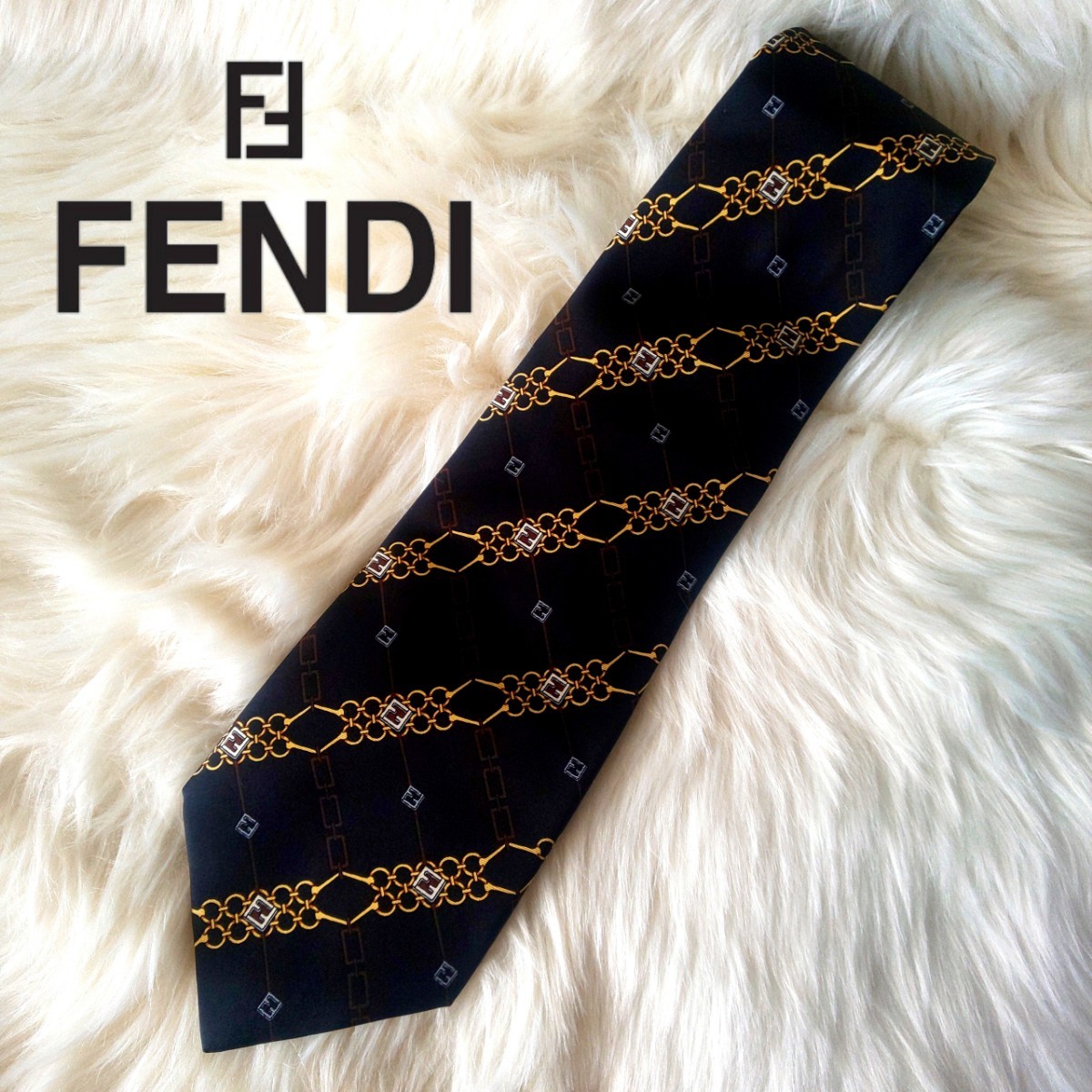 未使用品】FENDI ハイブランドネクタイ くすみ緑 ズッカ柄