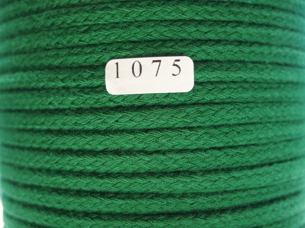 1075　アクリルひも　丸紐　小巻　緑　太さ約6mm　長さ約35m_画像2