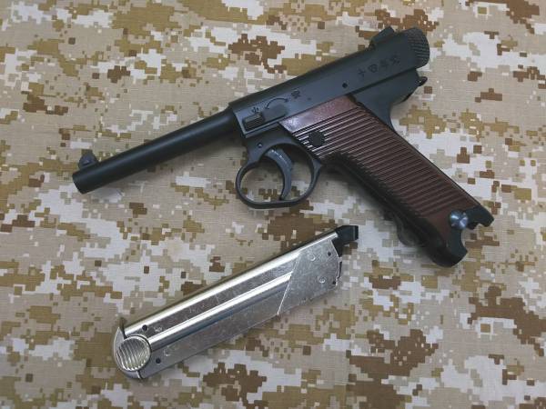 マルシン☆南部十四年式拳銃☆木製グリップ南部14年式☆ジャンク