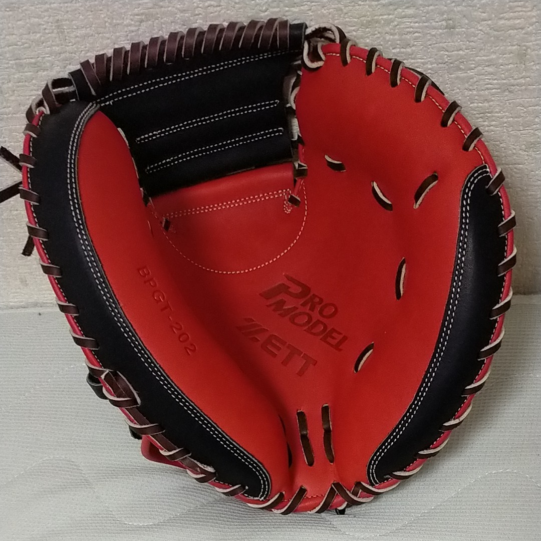 ゼット ZETT 硬式キャッチャーミット 赤黒 33インチ ほぼ新品 ゼット ZETT 硬式キャッチャーミット 赤黒 33インチ ほぼ新品