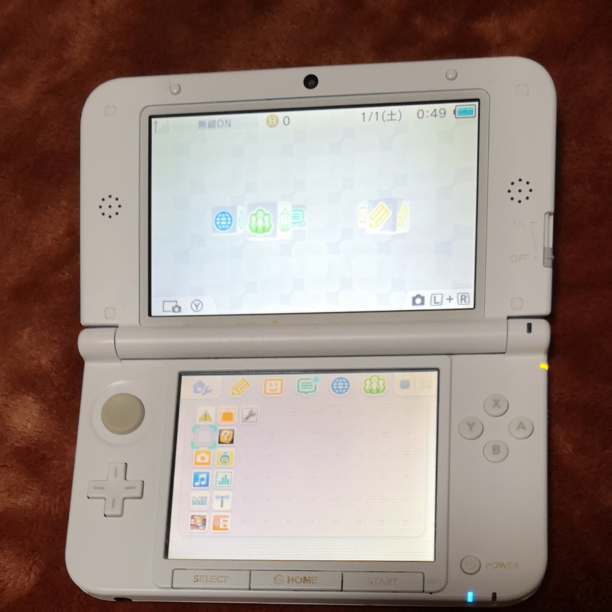 ニンテンドー3DS LL Nintendo 3DS LL　ニンテンドー3DS LL ピンクホワイト本体