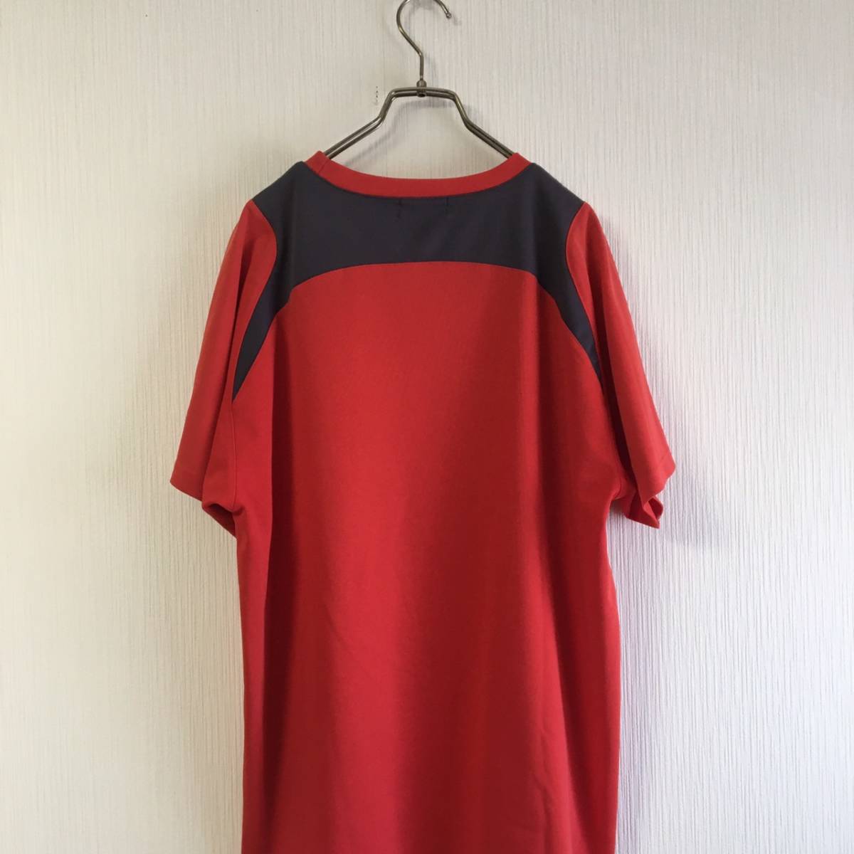 YONEＸ ヨネックス ロゴ刺繍 バックプリント 半袖ゲームTシャツ Ｏサイズ 大きめサイズ バトミントン テニス 赤×黒の画像4