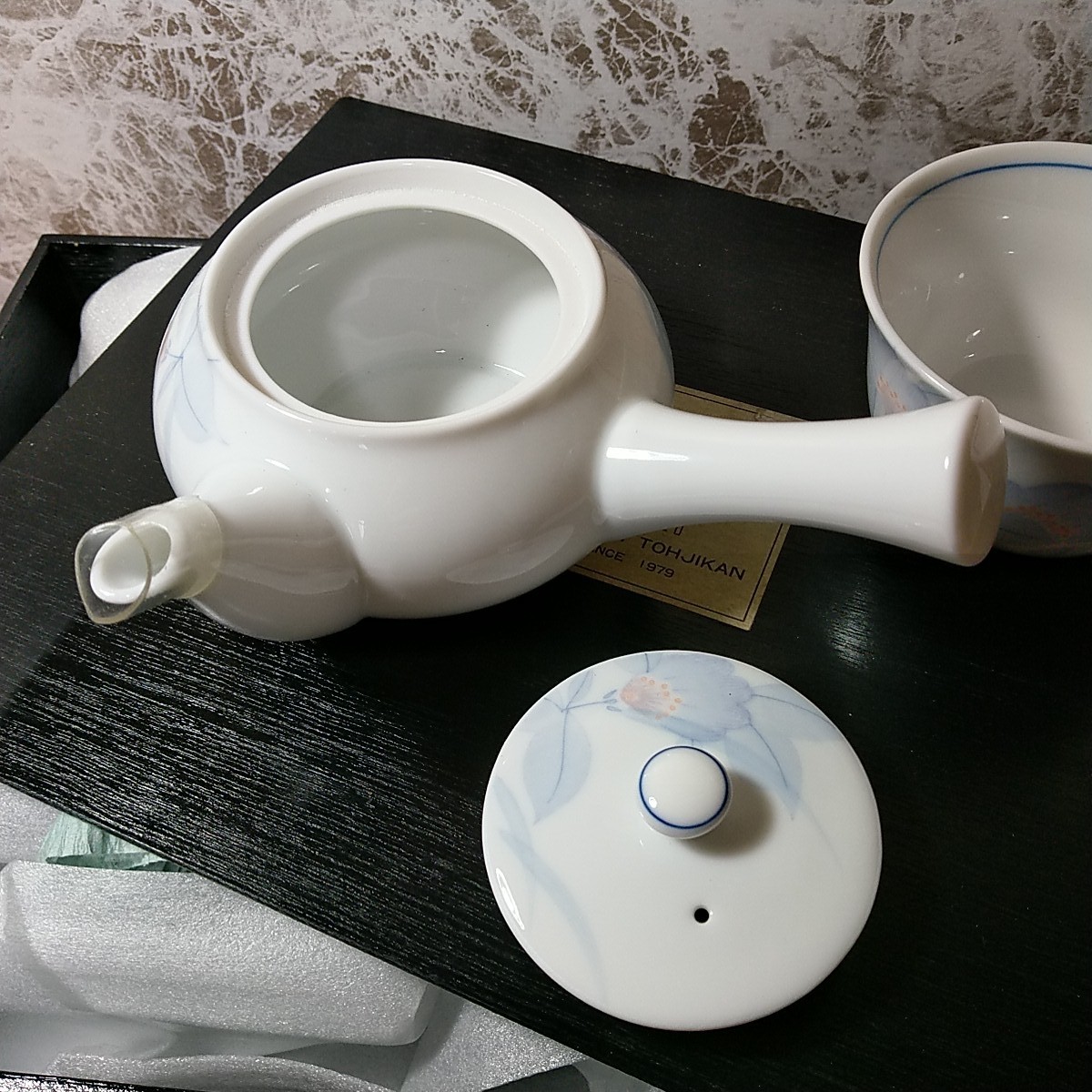 【新品】 木箱 陶器 茶器セット 煎茶道具 美濃焼 美濃焼陶磁館 横手型急須 5客セット 陶磁器 昭和レトロ 東峰 中国茶器