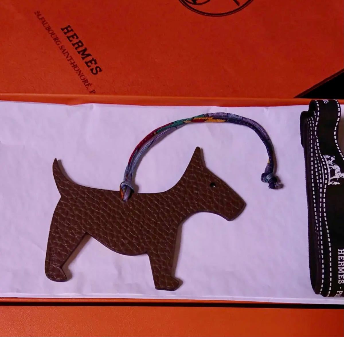 Paypayフリマ Hermes 可愛いエルメスプティアッシュ 犬 テリアのバックチャームです Paypayフリマ Hermes 可愛いエルメスプティアッシュ 犬 テリアのバックチャームです