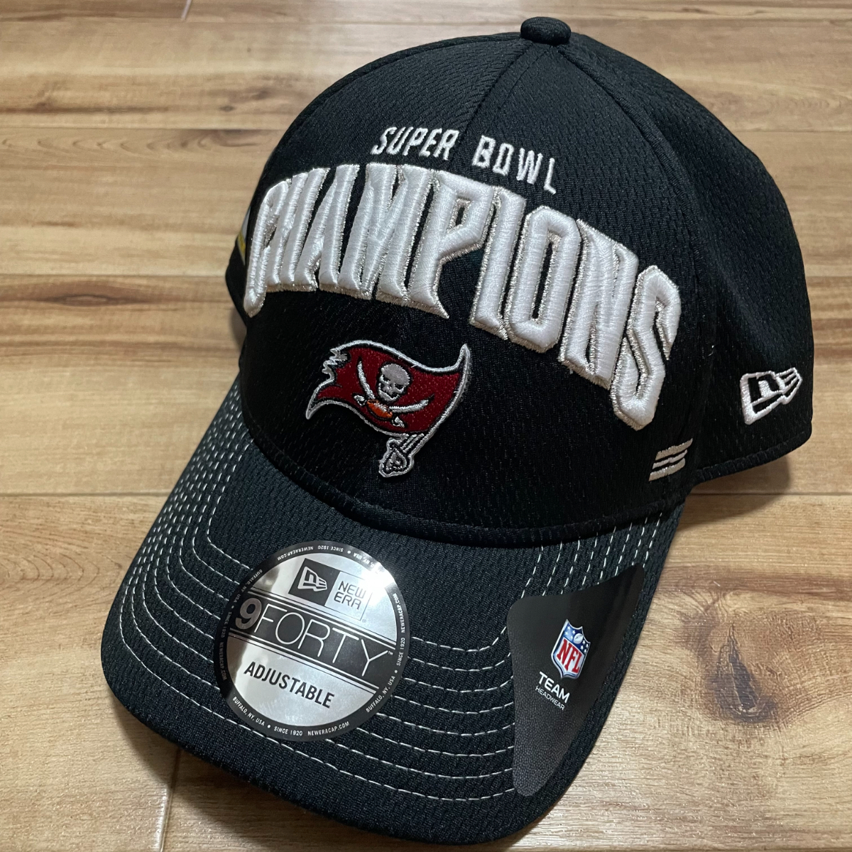 限定モデル NFL スーパーボウル NEWERA ニューエラ 9Forty タンパベイ バッカニアーズ Buccaneers 公式 USA正規品 キャップ サイズ調節可能_画像1