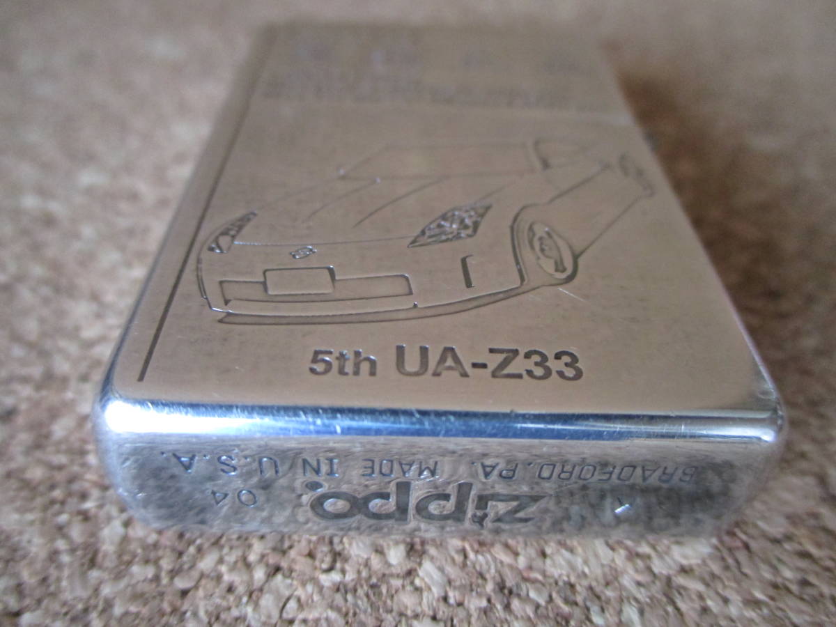 ZIPPO 『NISSAN FAIRLADY Z story 5th UA-Z33 限定品』2004年11月製造 日産 フェアレディ 初代 S30～Z32 オイルライター ジッポ 廃版激レア_画像2