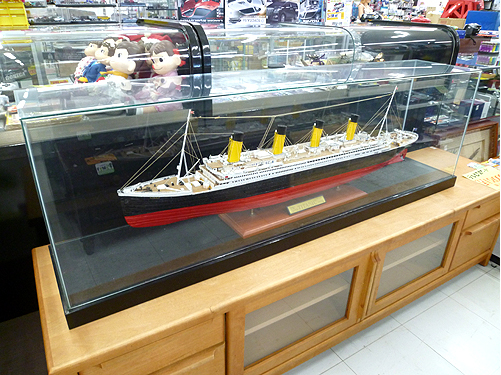 苫小牧市内近郊限定【模型 1/240 タイタニック号】ガラスケース 苫小牧市内近郊限定【模型 1/240 タイタニック号】ガラスケース