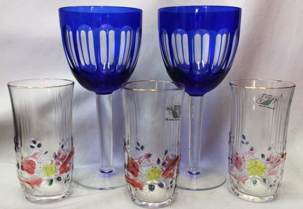 (0730)　色被せ　切子　ワイングラス　青　２客　　ビアグラス　３客セット　　ワイングラス　高さ 19.5㎝　口径 9㎝_画像1