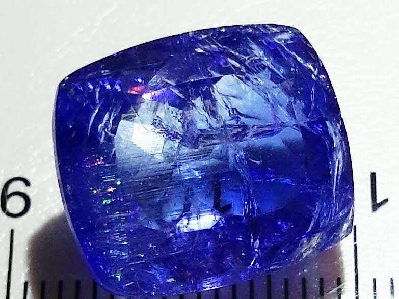 迸る煌き 特大天然タンザナイト 17.478ct 中央鑑別書付き ルース 裸石 ジュエリー 希少宝石 レアストーン jewelry