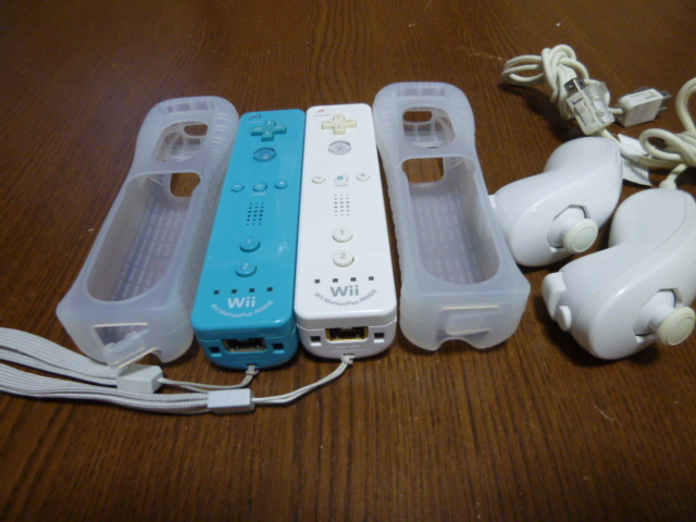 RSJN5【送料無料 動作確認済】Wii リモコン モーションプラス ジャケット ストラップ　ヌンチャク　ブルー　ホワイト　純正品 2個セット