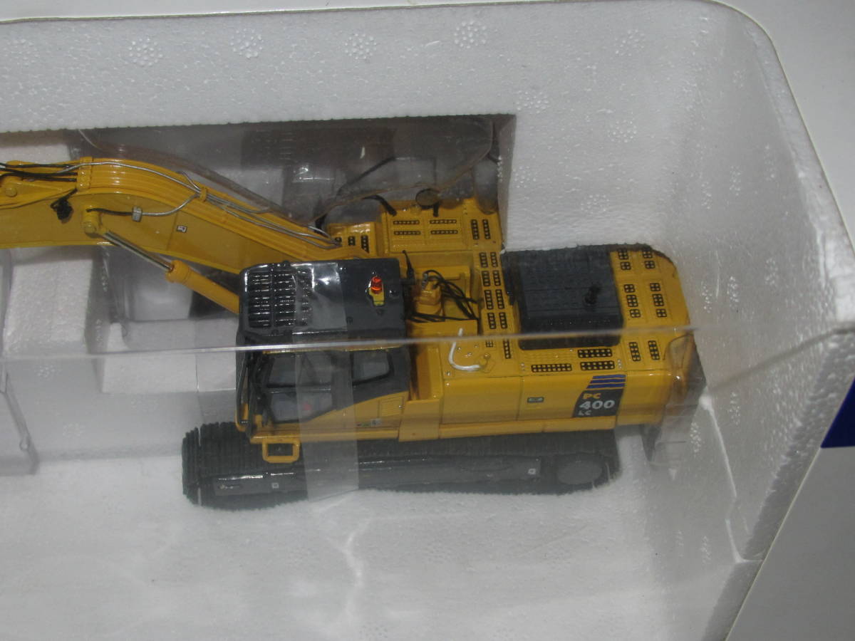 匿名送料無料 ☆大型サイズ KOMATSU 建機ミニチュア コマツ ★PC400 LC 油圧ショベル ☆スケール /50 絶版 希少モデル 未使用品 即決！_画像5