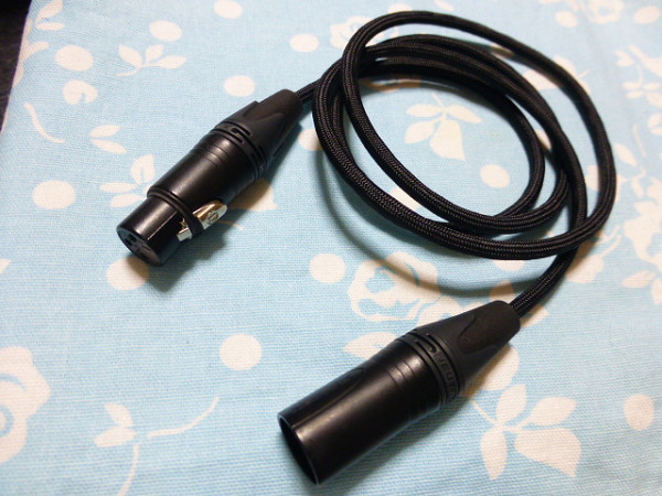 XLR 3ピン メス - XLR 3ピン オス 102SSC 16芯 ブレイド編み込み インターコネクトケーブル 100cm 2本1組 黒色 (カスタム可)_画像1