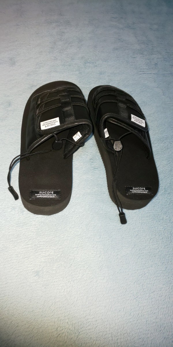 信頼】 セール! 新品SUICOKE サンダル 黒 スイコック SUICOKE ...