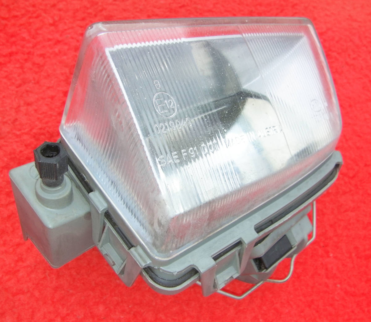 ベンツ W140 クーペ フォグ ランプ ライト 片方 左 部品取り 500SEC CL 600SEC 希少品 LEFT OEM FOG LAMP NEBELSHEINWERFER EMS SHIPPINGの画像2