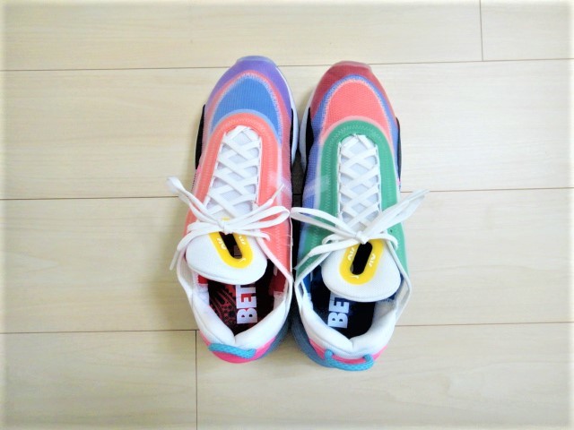 ★新品　NIKE AIR MAX 2090 BETRUE ナイキ　エアマックス　2090　ビートゥルー　★レインボーカラー　★10ハーフ_画像6