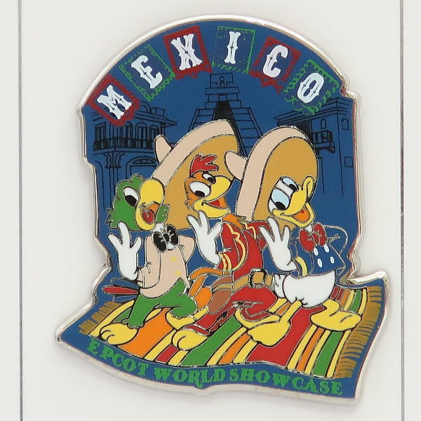 ディズニー　三人の騎士　Mexico EPCOT World Showcase ピン　USAディズニーテーマパーク　2021年　新品　ドナルド_画像1