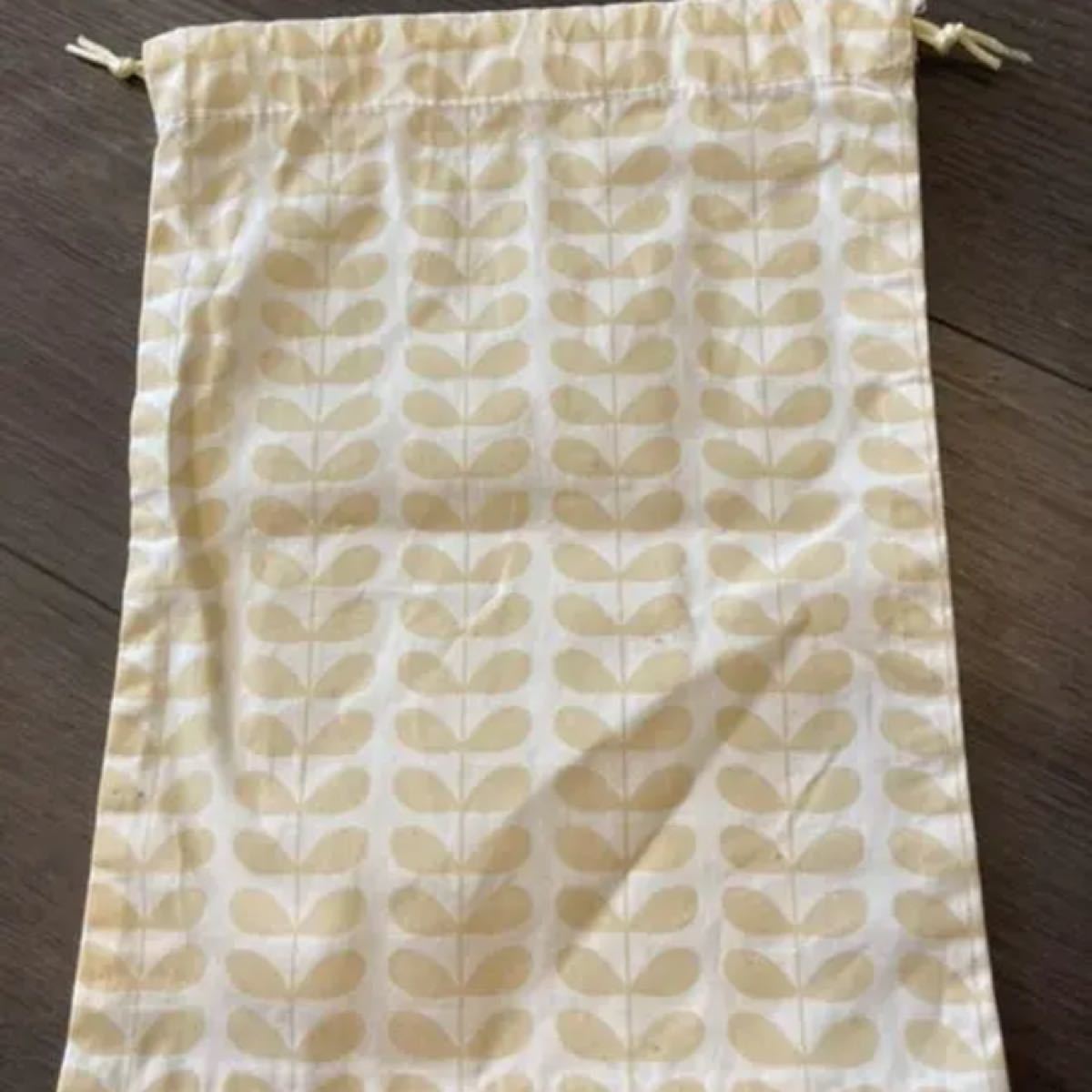Orla Kiely 巾着サイズ　約24cm x 18 cm