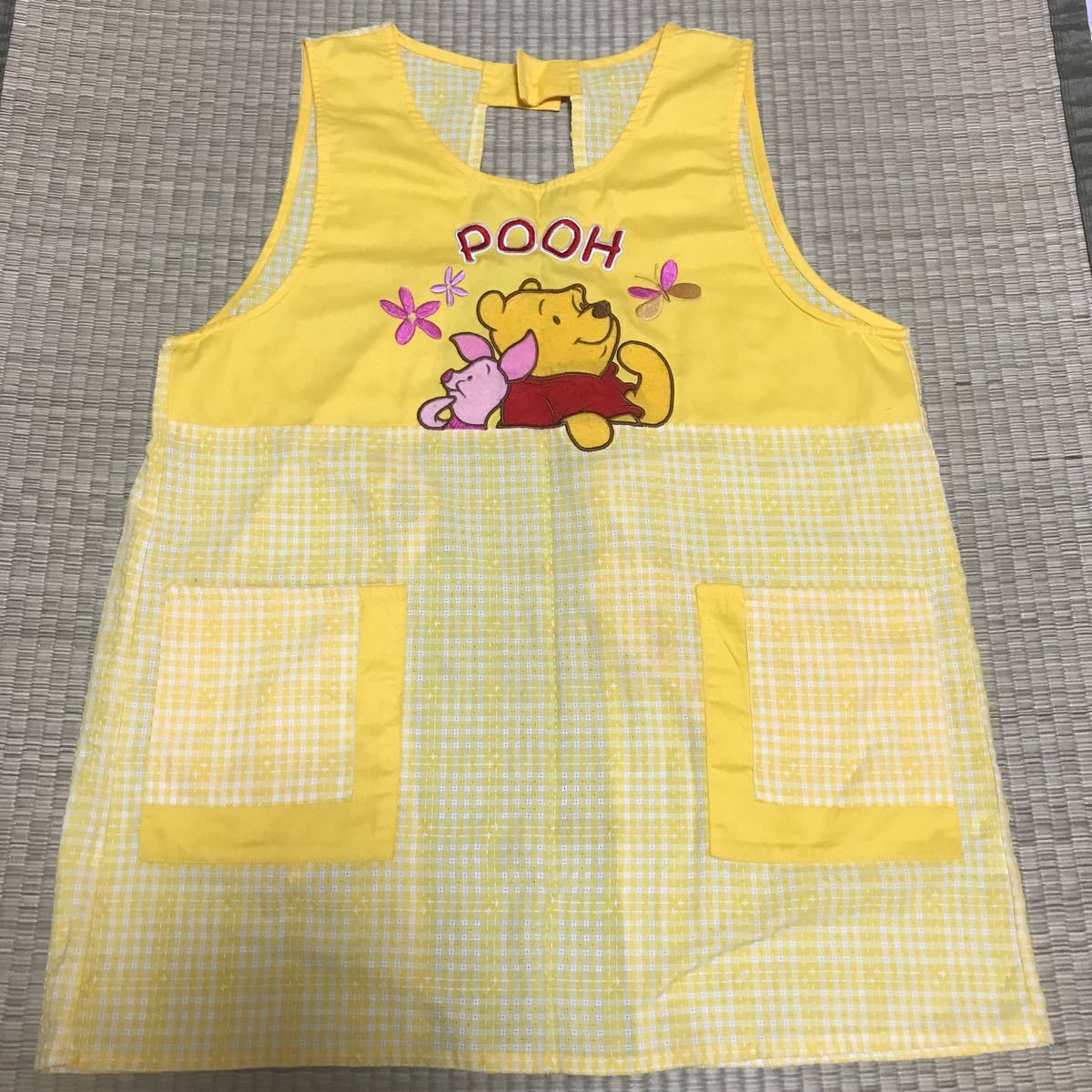 Paypayフリマ 保育士エプロン ディズニー プーさん Paypayフリマ 保育士エプロン ディズニー プーさん