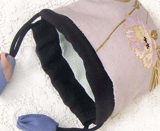 古布104小丸袋・ポーチ小物入れ・人形巾着・絹 ( 桜や牡丹・残り僅 ) 時代着物_画像3