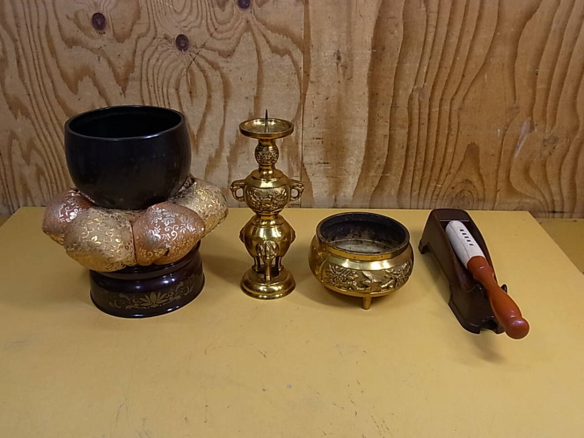 □Q/614☆仏具セット☆お鈴&燭台(ろうそく立て)&香炉☆中古品