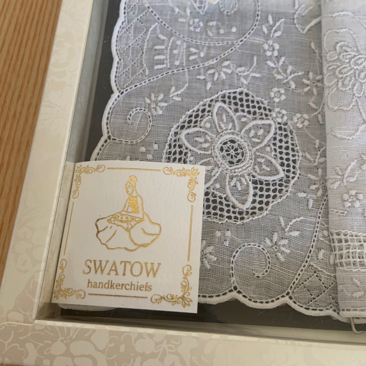 未使用 スワトウ 汕頭 SWATOW 手刺繍 ハンカチ 綿65% 麻35% レース