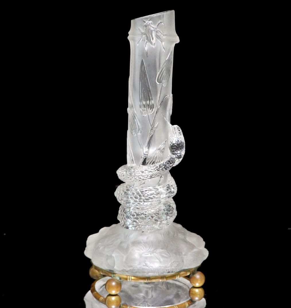 オールド・バカラ (BACCARAT) 1878年頃 ジャポニスム 花瓶 蛇と昆虫 ブロンズ装飾 フロスト アンティーク 花器 壺 アートピース 美術館
