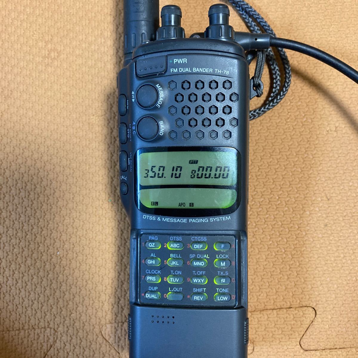KENWOOD 無線機 TH-78 TH-K47 急速充電器 スピーカーマイク2個他 KENWOOD 無線機 TH-78 TH-K47 急速充電器 スピーカーマイク2個他