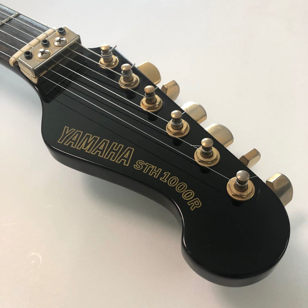 レア個体/ハイエンドモデル Yamaha STH-1000R ストラトタイプ レア個体/ハイエンドモデル Yamaha STH-1000R ストラトタイプ