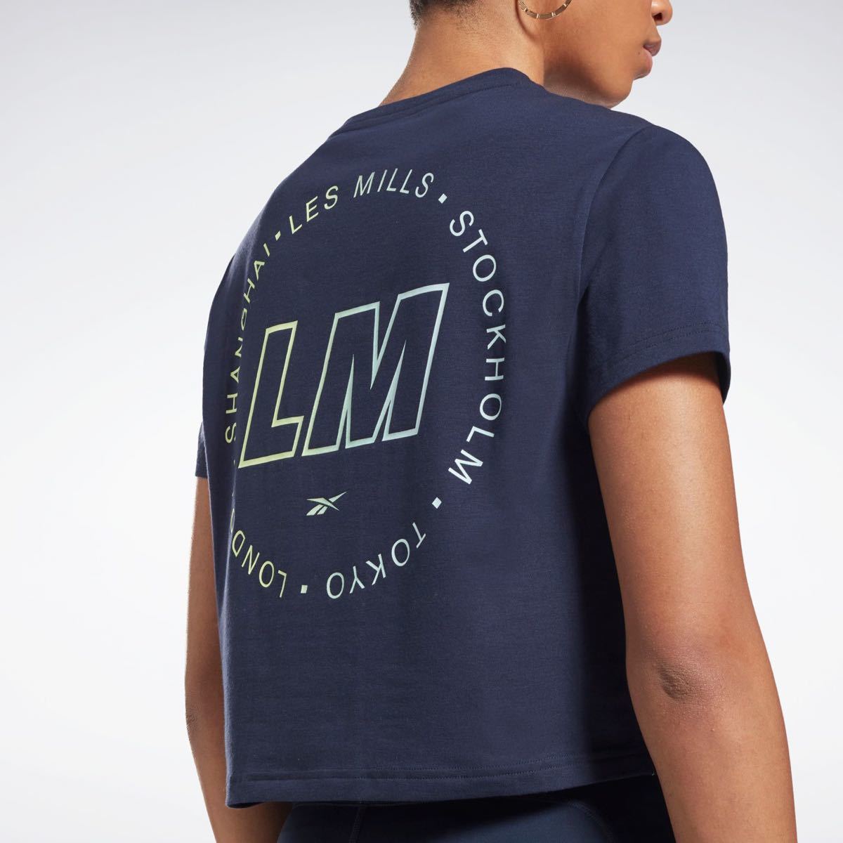 【2021春夏】レズミルズ クロップド Tシャツ M レスミルズ LES MILLS Reebok リーボック 新品 半袖Tシャツ