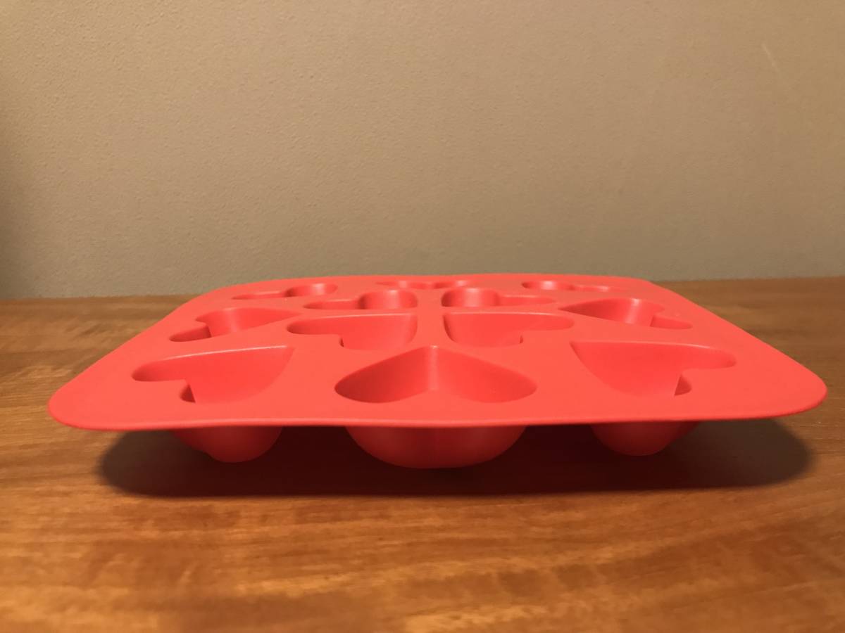  Heart type silicon ice tray icemaker plate IKEA Ikea red red Northern Europe pretty simple kitchen square 