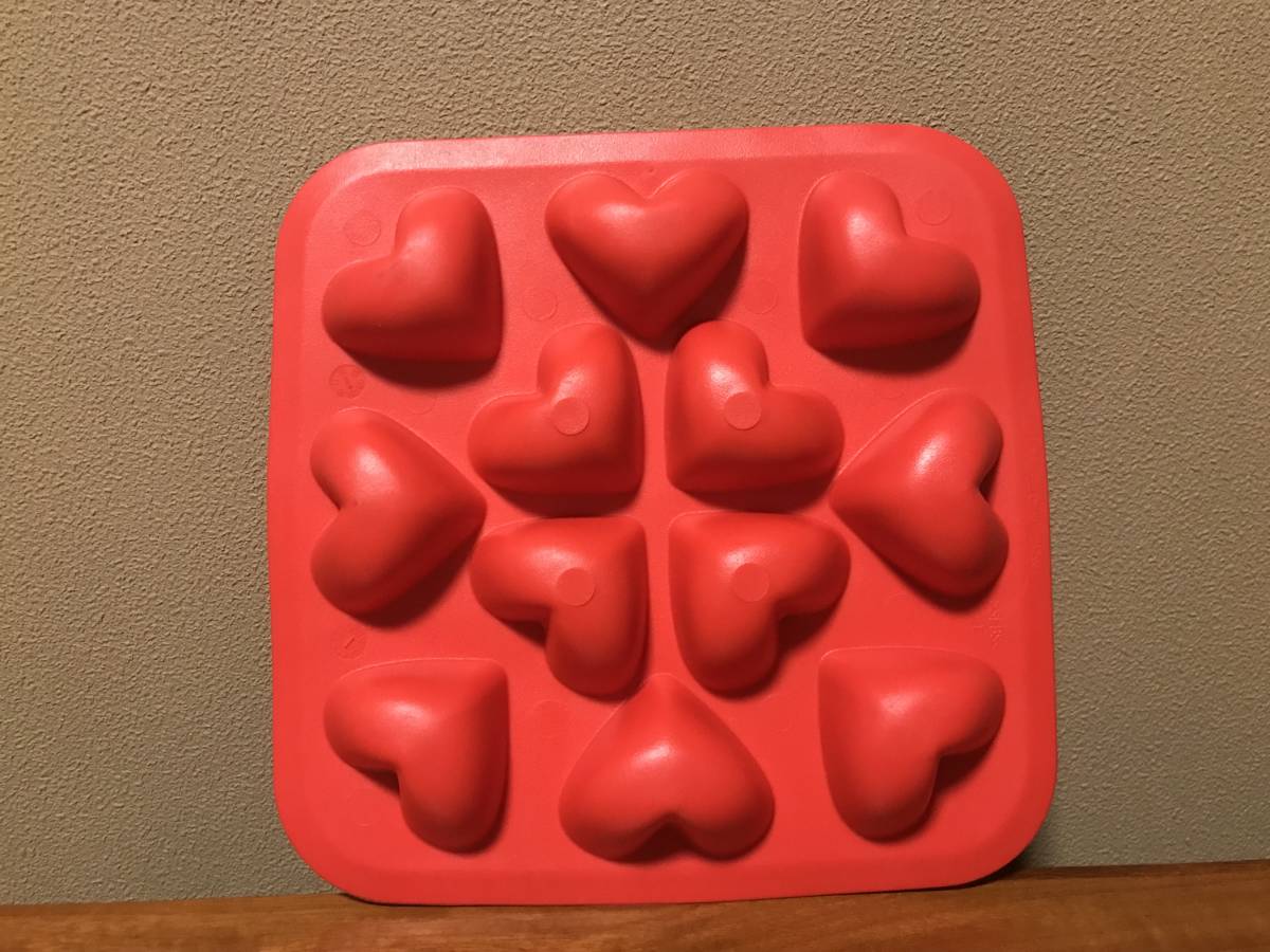  Heart type silicon ice tray icemaker plate IKEA Ikea red red Northern Europe pretty simple kitchen square 